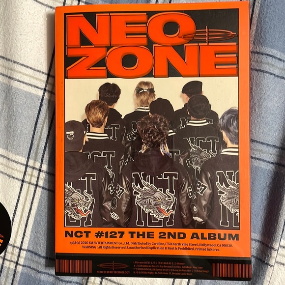 NCT 127 Album: NEOZONE (C Version) - Picture 1 of 3